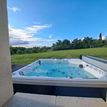 Gite De Charme Spa Privatif L'Oustau Di Tonin Malaucène Buitenkant foto